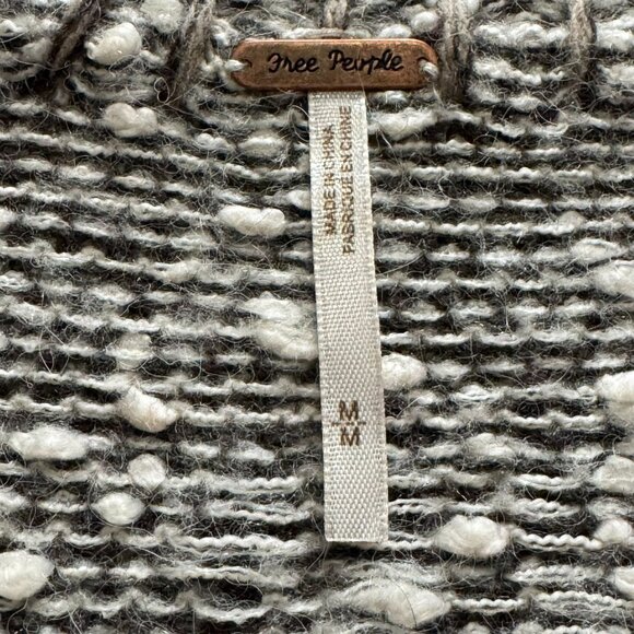 Free People Open Front Sleeveless Fringe Hem Vest Sweater Top Boho Bohemian O/S - Picture 10 of 13